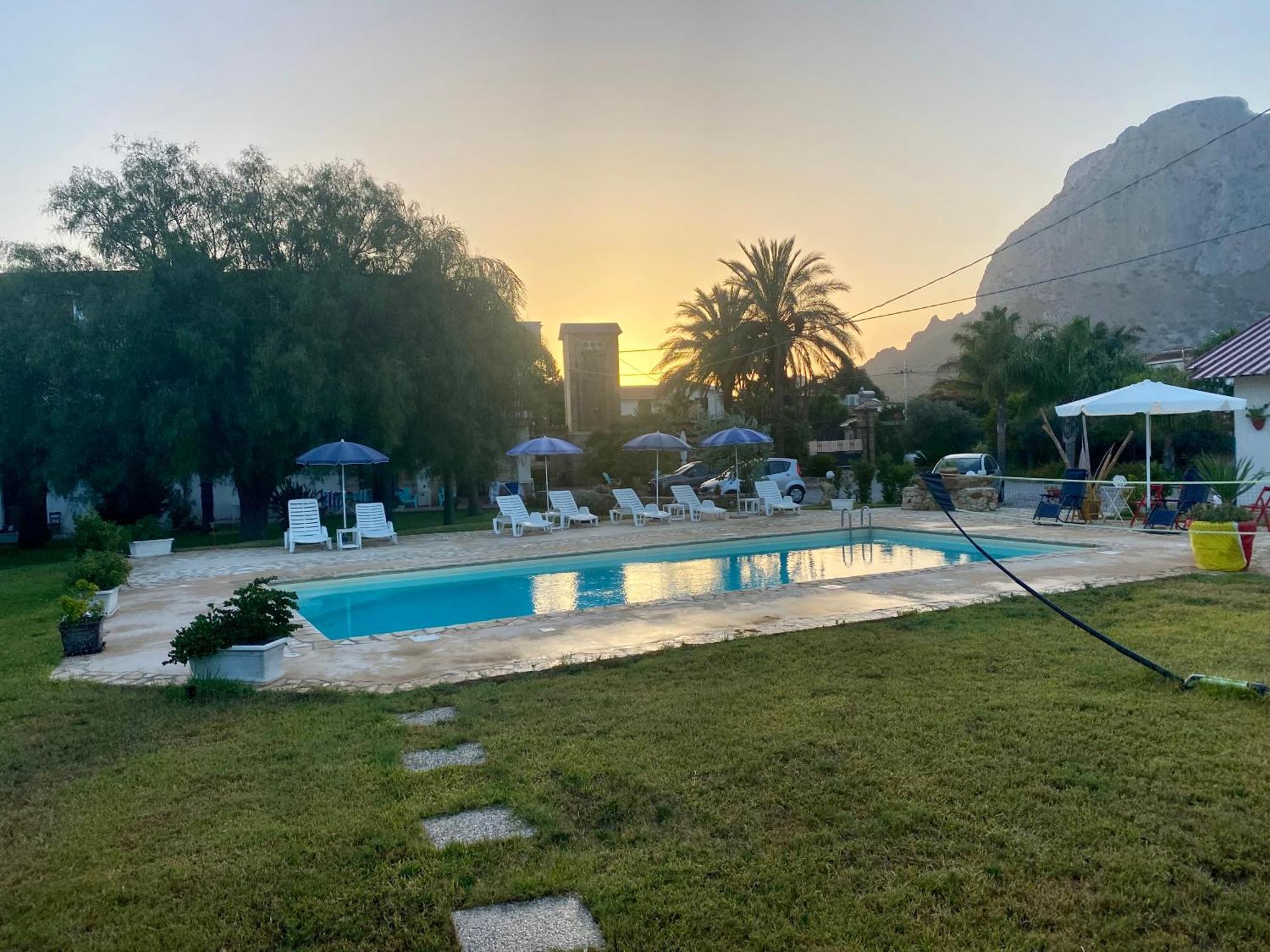 Villa Piruzzu Cv Torre Mulinazzo App P Cinisi Exteriör bild